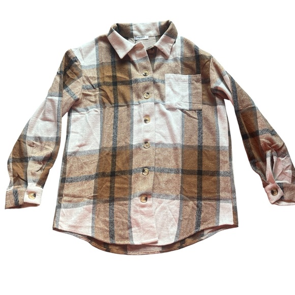 NWT Women’s Small Brown and Tan Plaid Long Sleeve Button Down Shirt - Picture 2 of 12